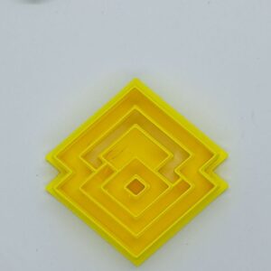 Geometric Gradation in Yellow