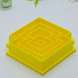 Geometric Gradation in Yellow